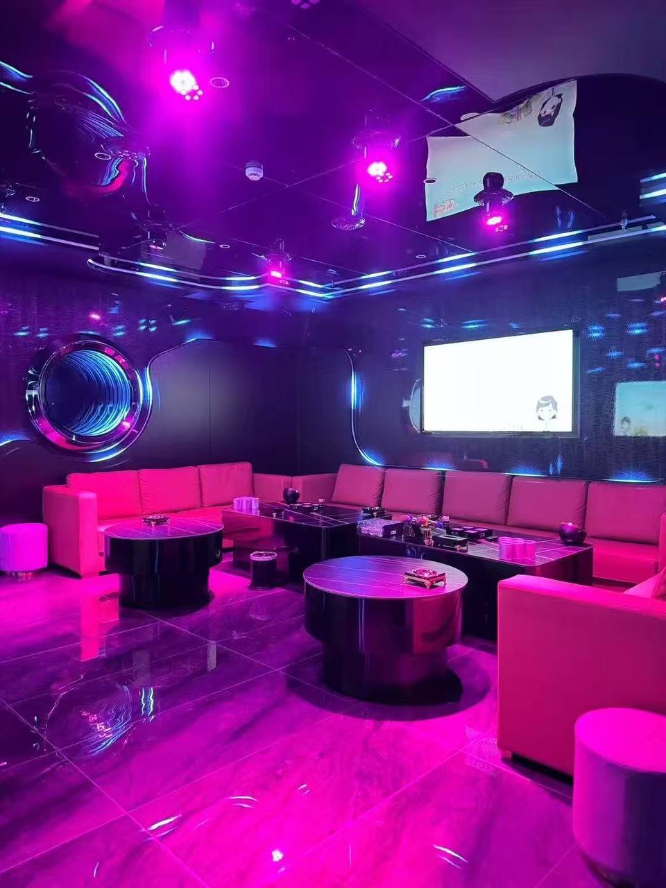 维也纳国际酒店